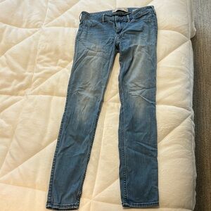 Light wash Hollister Jean leggings